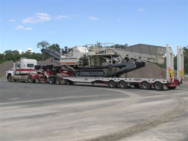 Barlows earthmoving and Drake trailer